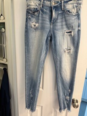 Women's Distressed Light Blue Skinny Jeans